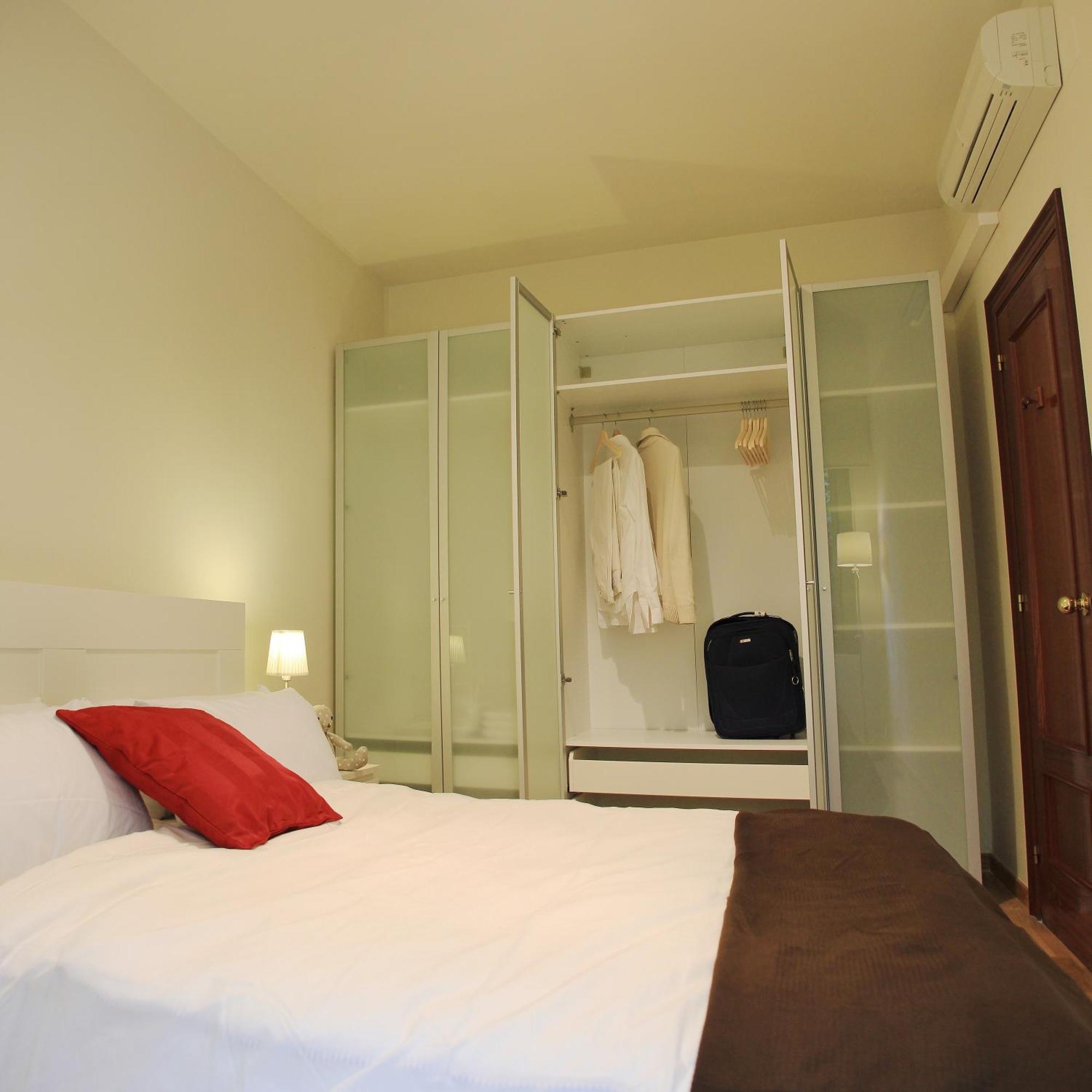 Alguera Apartments Napols Barcelona Buitenkant foto